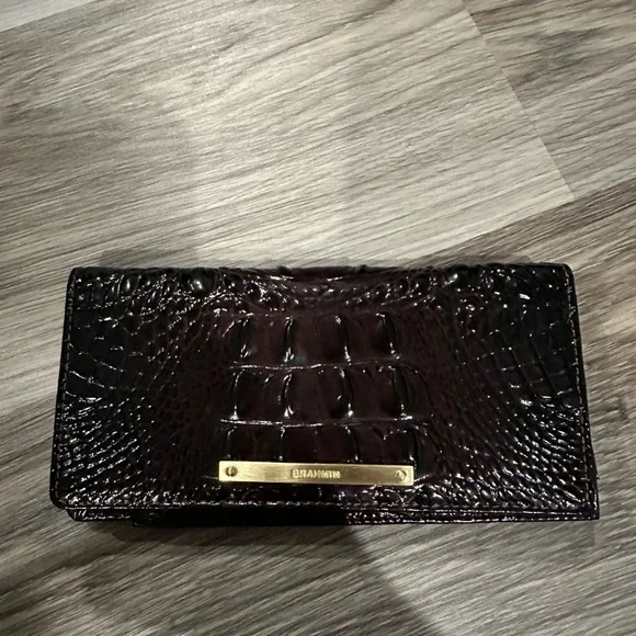 Brahmin Dark Brown Crocodile Embossed Wallet - Picture 1 of 1